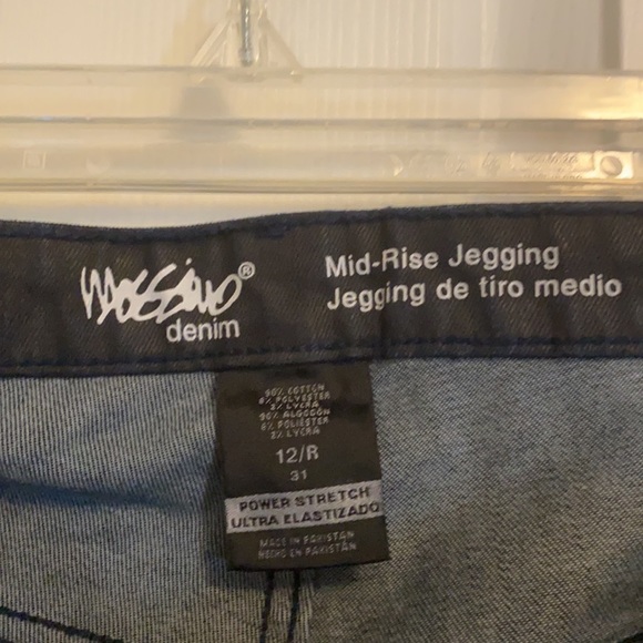 Jeans - Picture 4 of 5